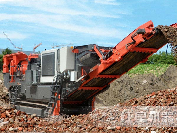 建筑垃圾破碎機加工現場